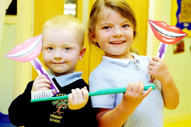 The Bolton News: Bailey Woodward, aged four and Lexie Bushell, aged five