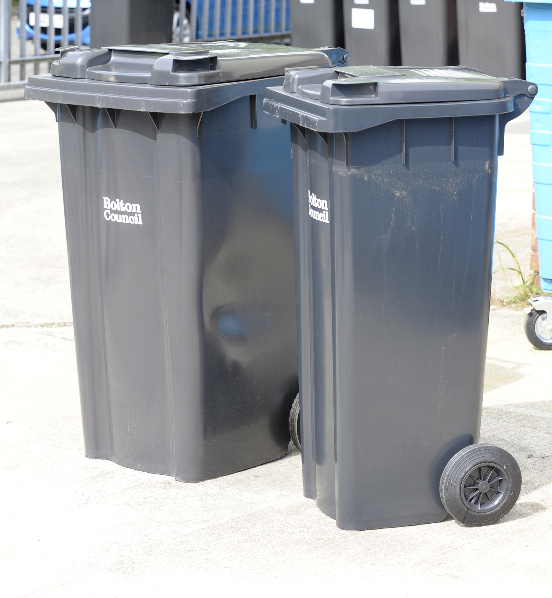 Bolton to introduce new size grey bins! 3770259