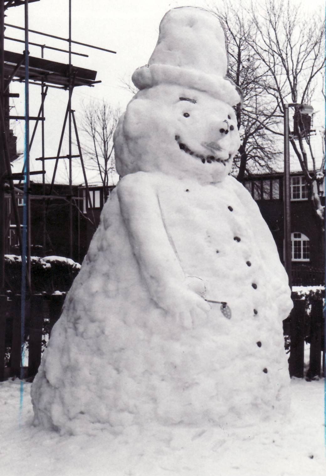 January 1984 - 12ft snowman built by mum Brenda Gornall and her neighbours for son Darren in Green Way, Hall i'th'Wood