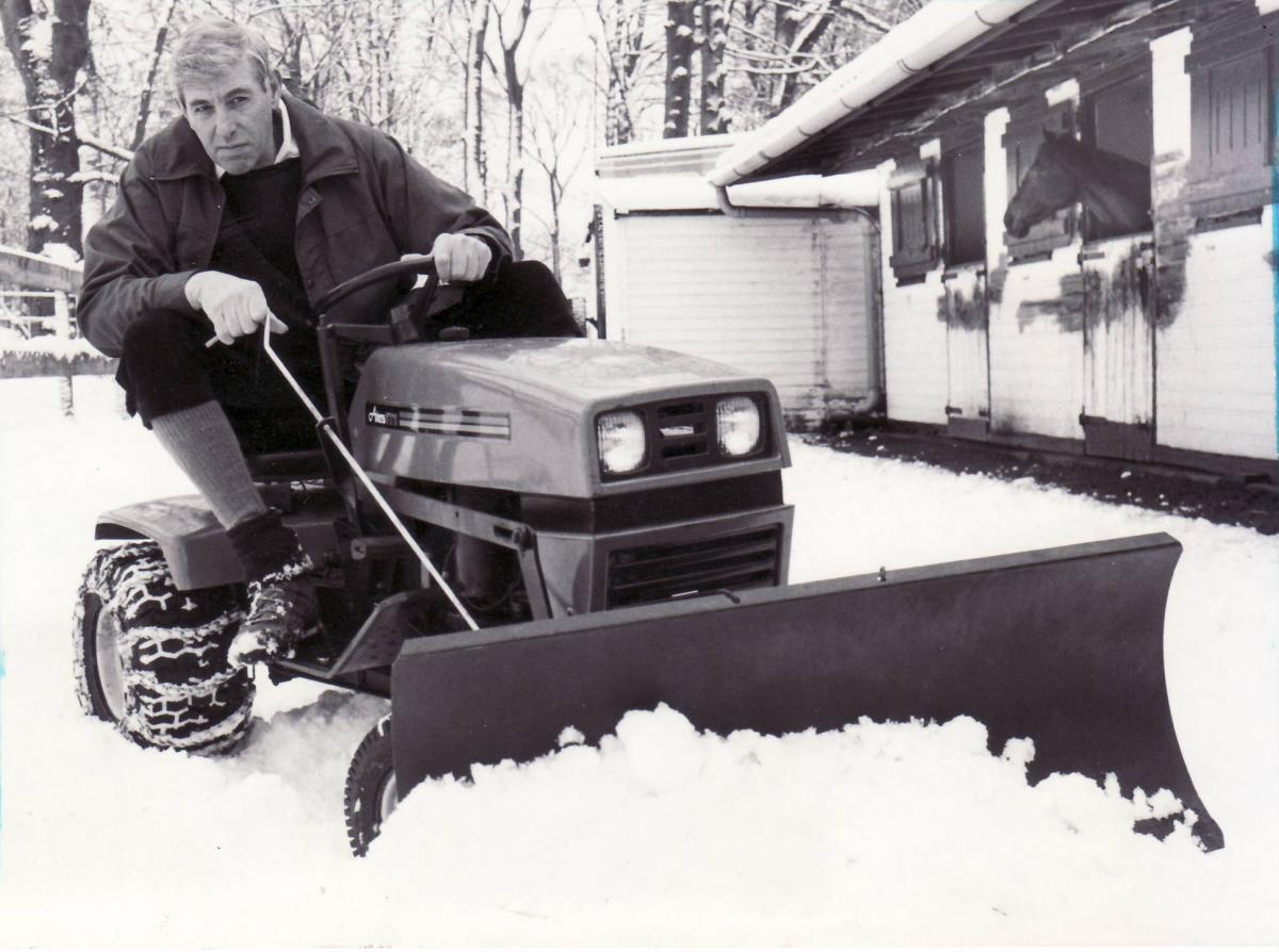 January 1984 - Peter Hopkinson with his snow plough in Turton