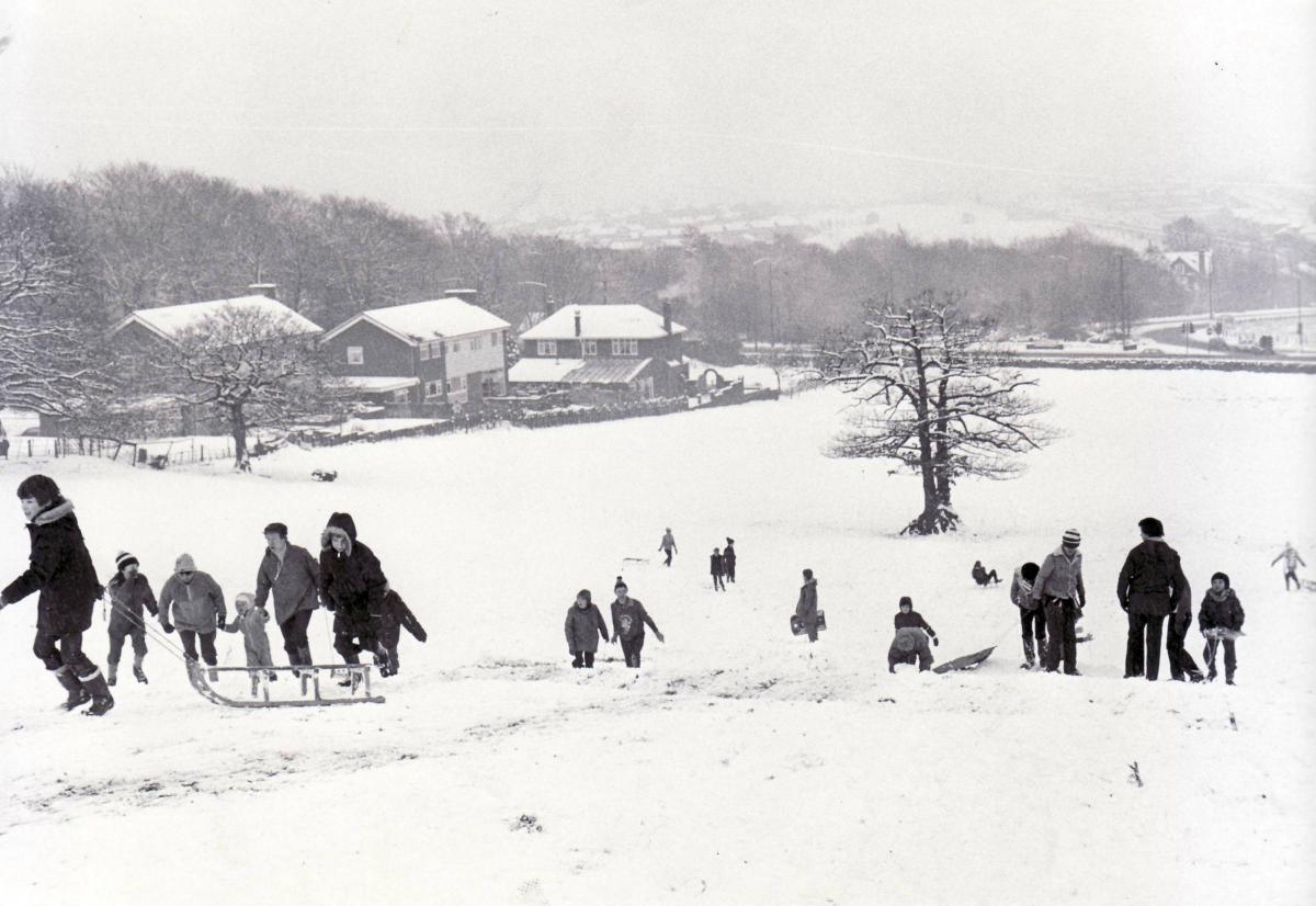 December 1979 - Snow scenes in Chorley New Road