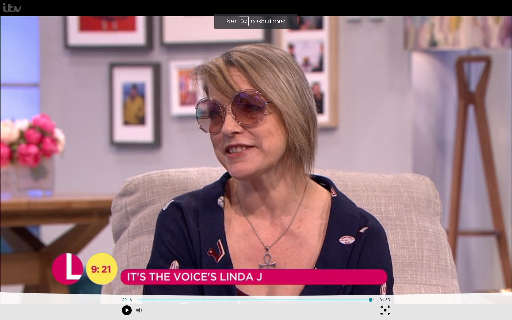 The Voice sensation Linda Jennings appears on national TV