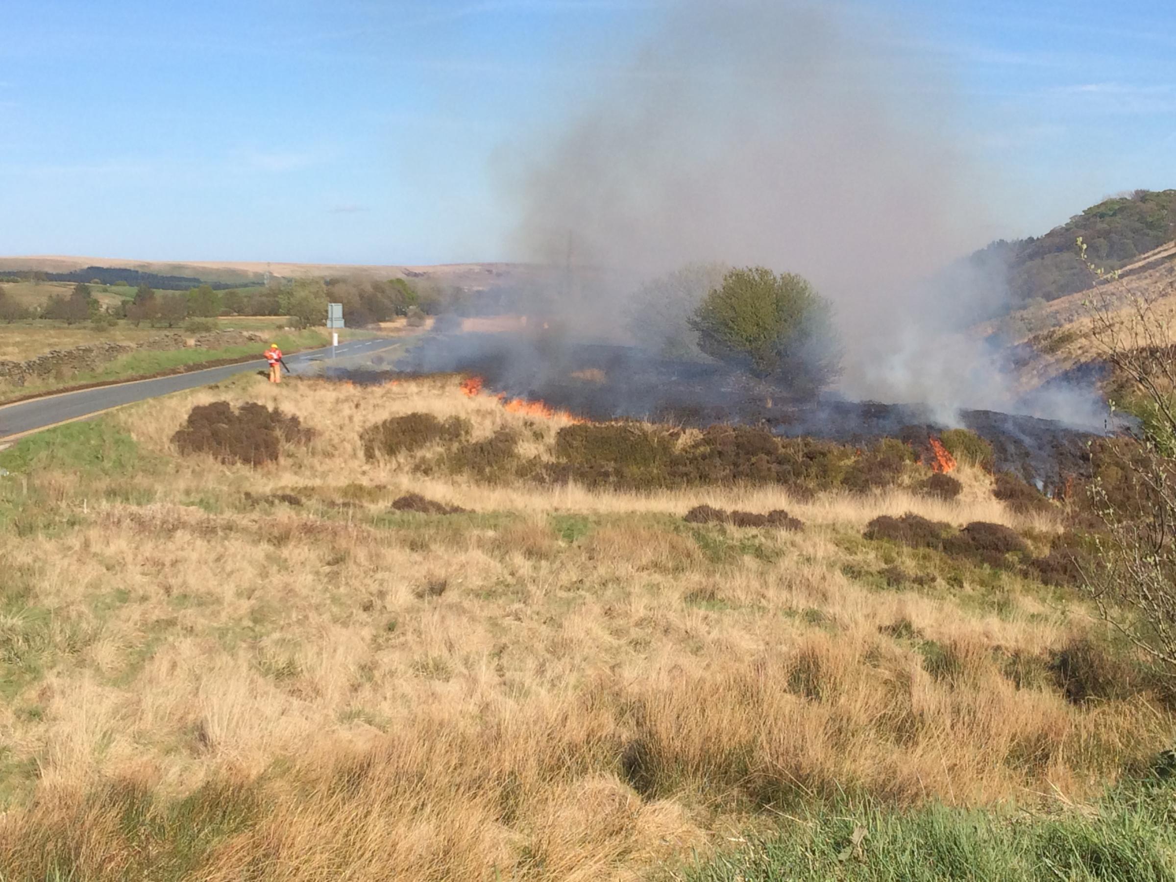 Six fire engines and specialist equipment sent to 80,000sqm grassland fire