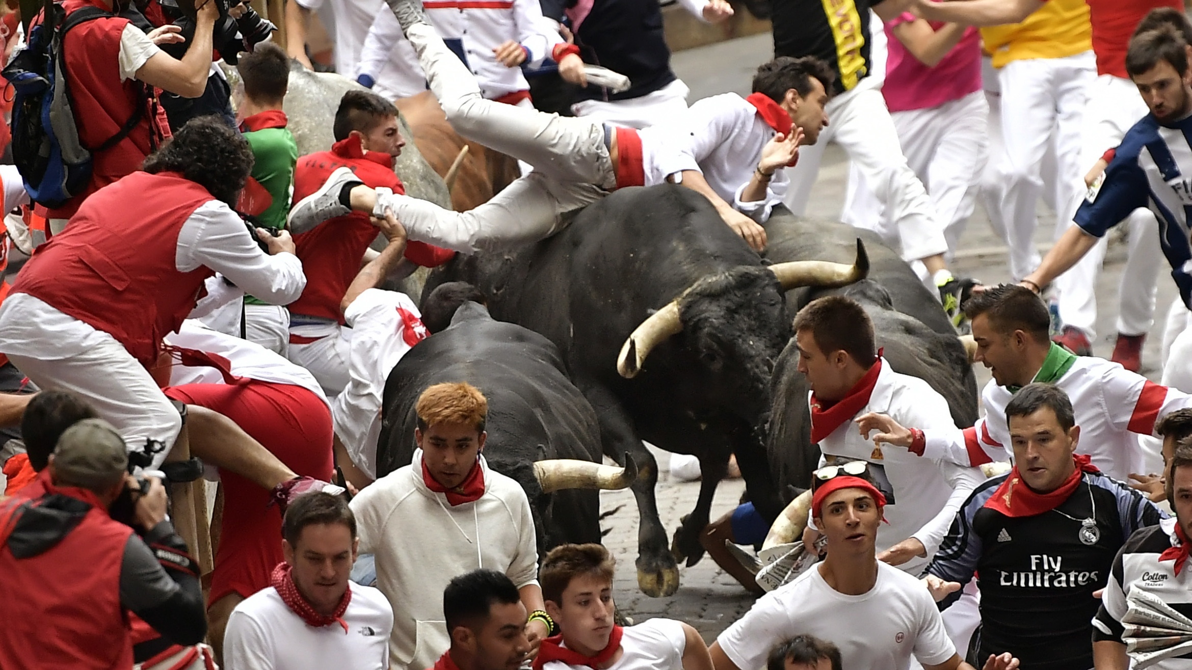 Six runners injured in final Pamplona bull run - The Bolton News