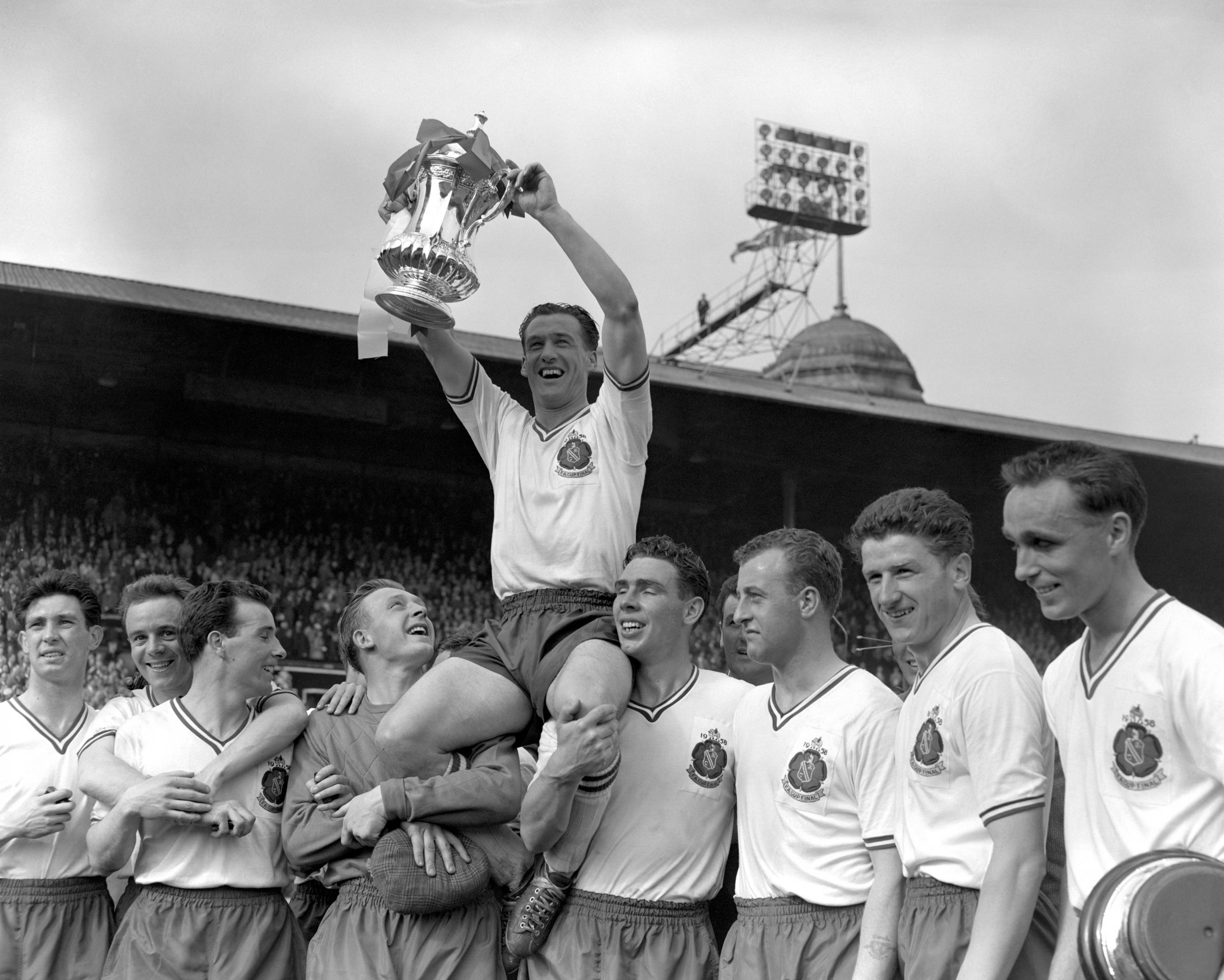 Where do Bolton Wanderers and Oxford rank on Wembley appearances?