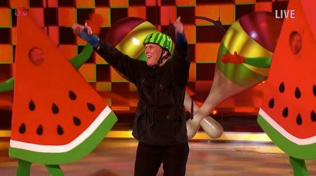 Dancing On Ice's Bez leaves viewers absolutely stunned - Vimarsana News