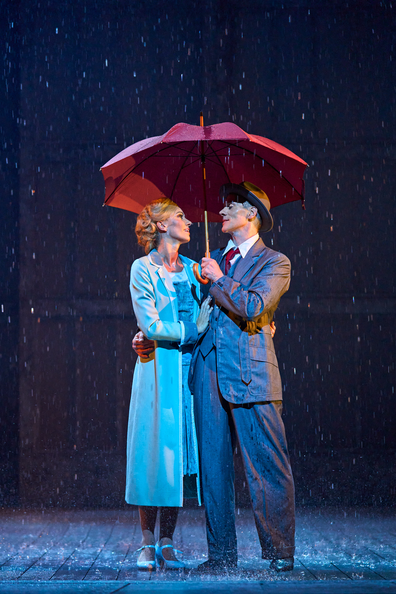 Charlotte Gooch and Adam Cooper in Singin in the Rain (Picture: Manuel Harlan)