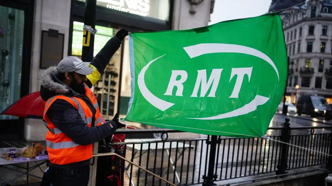RMT suspends Network Rail strike after payment offer

 | Pro IQRA News