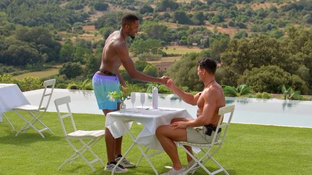 The Bolton News: Remi and Jay congratulate each other after their dates on Love Island, tonight at 9pm on ITV2 and ITV Hub. Episodes are available the following morning on BritBox. Credit: ITV