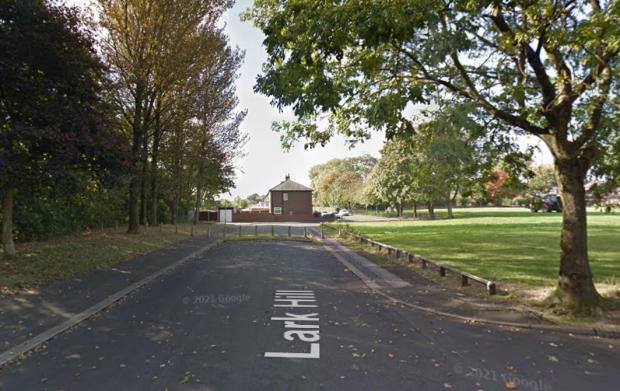 The Bolton News: The dead end on Lark Hill which is causing the issues. Image: Google Maps
