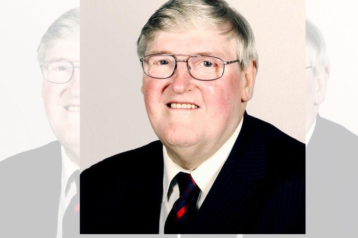 Former Bolton Council leader Cliff Morris dies aged 80 13921302?type=responsive-gallery-fullscreen
