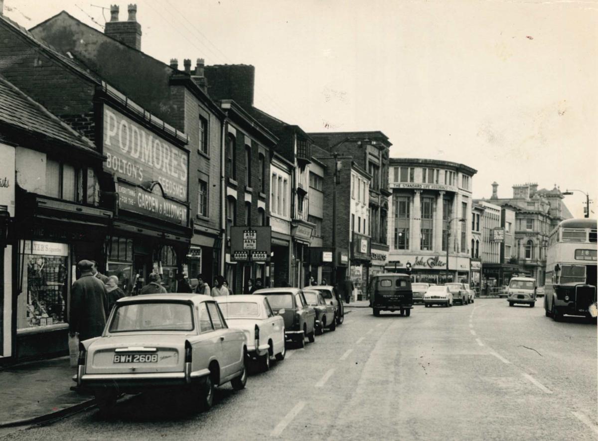 Looking Back: Take a trip along Deansgate in Bolton in the Sixties 14379375