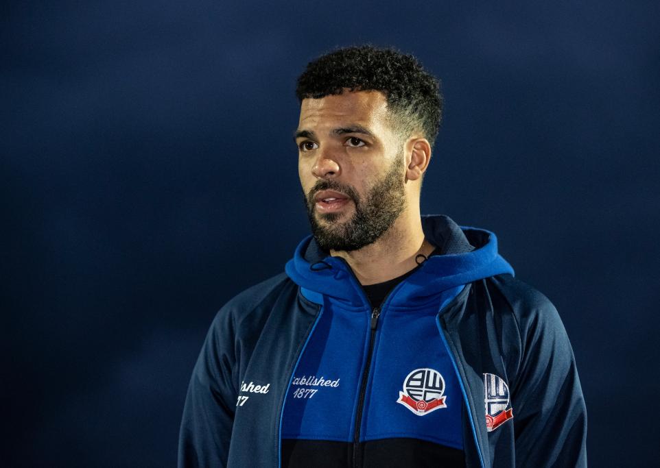 Ex-Chelsea and Bolton man Jacob Mellis on becoming homeless 16856479
