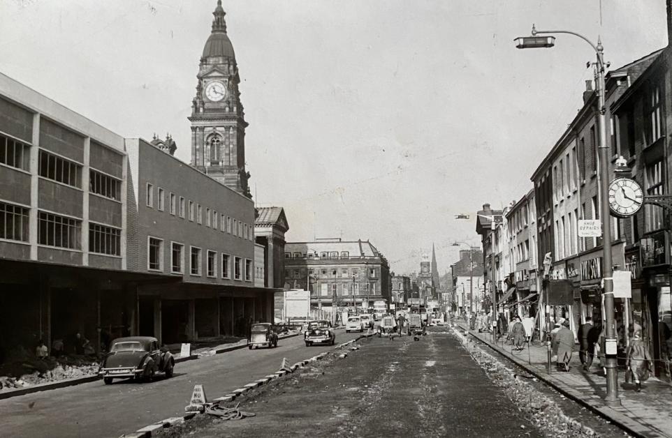 Bolton's Newport Street once boasted an 'elephant clock' 17040021