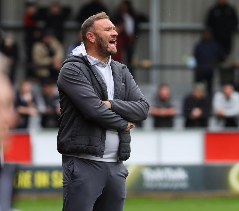 'It is possible' - Evatt on potential outgoings at Wanderers 17042603