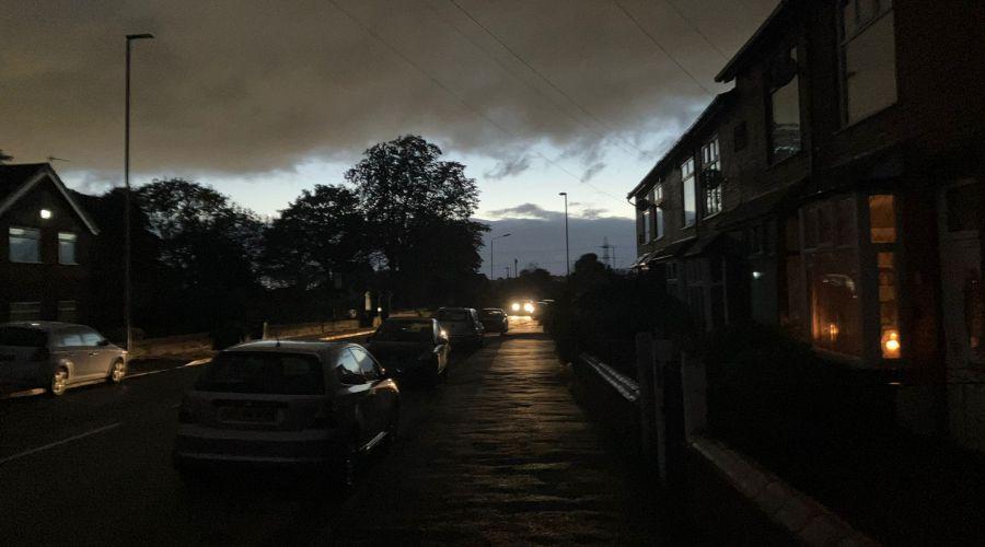 Unexpected power cut hits more than 800 homes