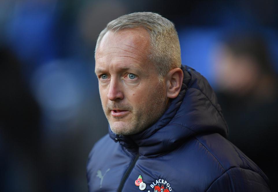Blackpool boss Critchley makes penalty claim after Bolton defeat 17434051
