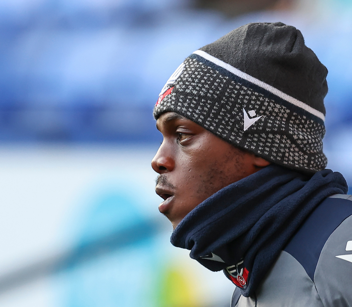 Bolton Wanderers boss challenges side to beat winter freeze