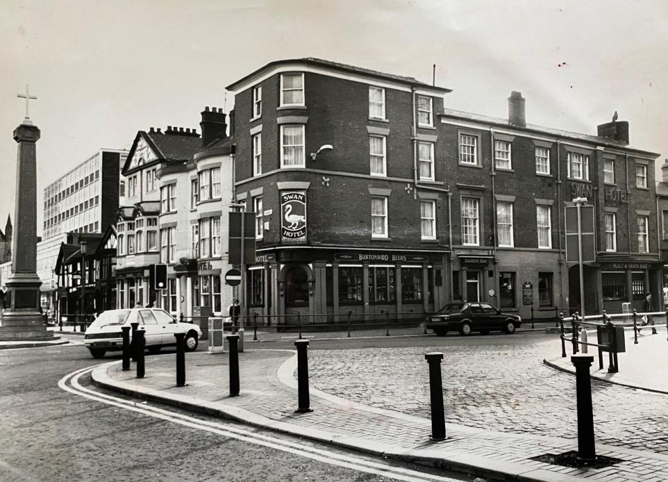 Looking Back: Swan Hotel threatened with demolition in plans from 1990 17964593