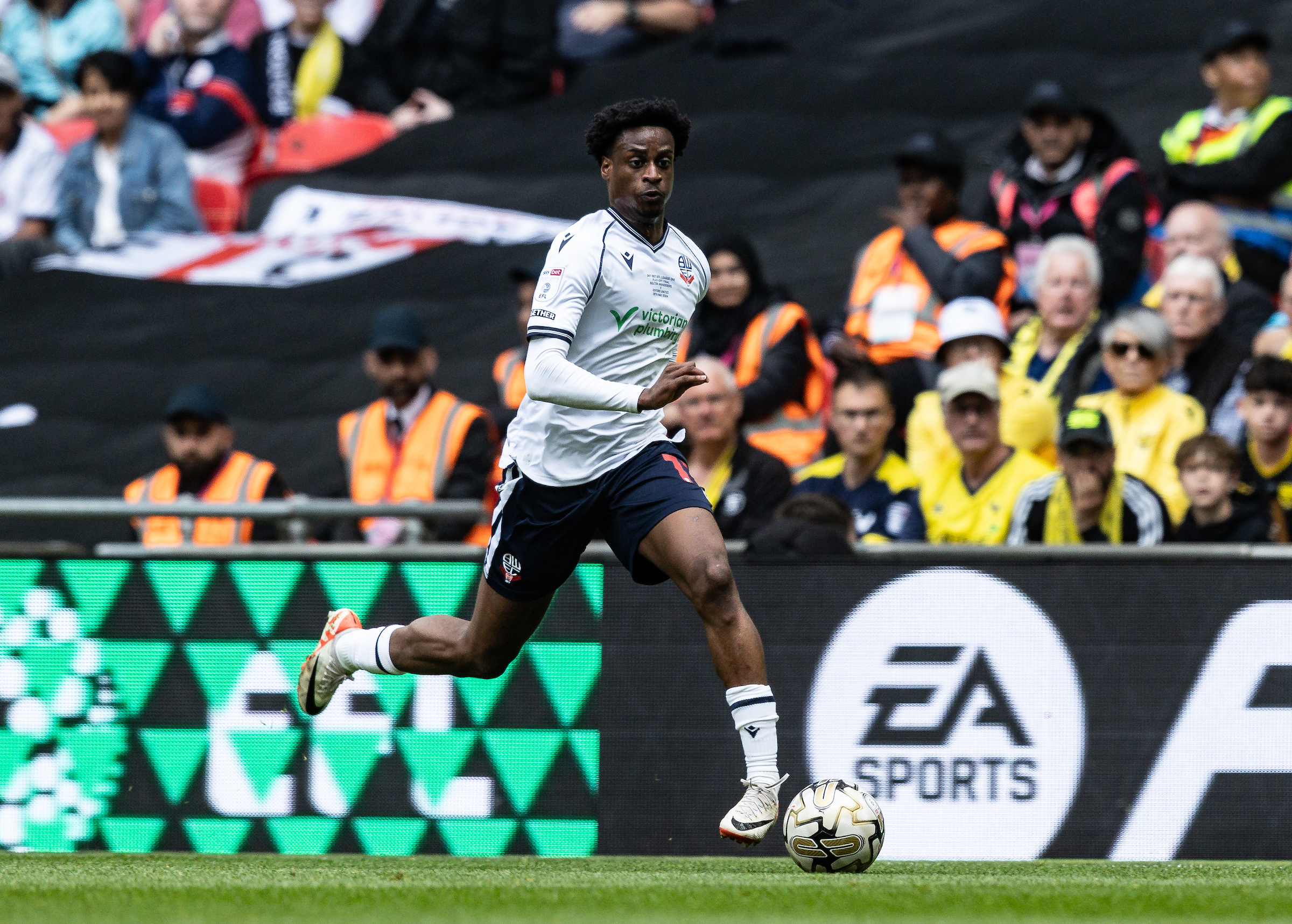 Bolton Wanderers: Nat Ogbeta released by Swansea City