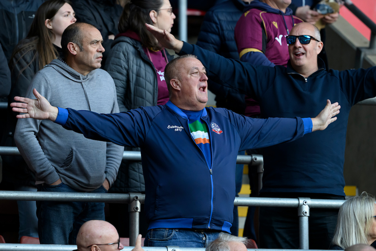 FAN'S GALLERY | Updated - Pics of Wanderers fans at Southampton AND Wolves