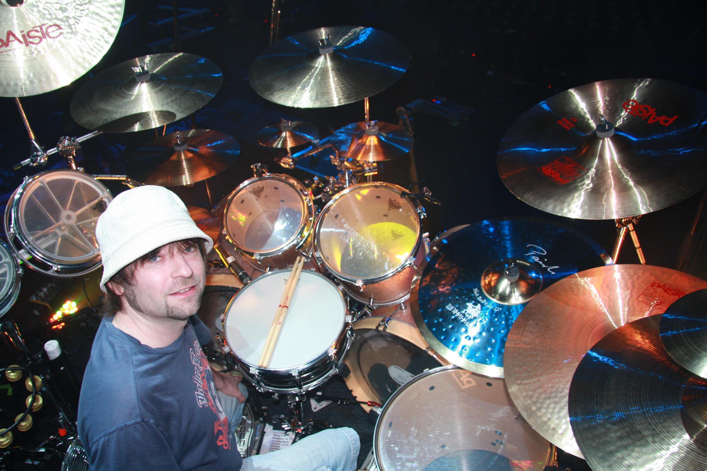 Aussie Pink Floyd drummer Paul Bonney brings home talent to arena gig | The Bolton News