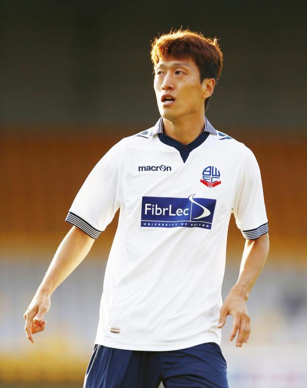 Wanderers winger Chung-Yong Lee
