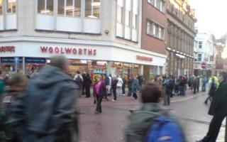 Big queues in Bolton for Woolworth's closing down sale
