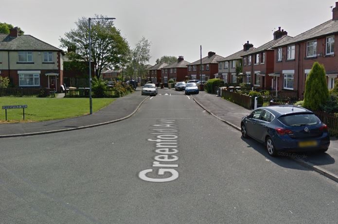 Fire crews called to Farnworth car fire